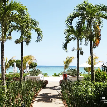 Cap Ouest: Luxury Beachfront Apartments
